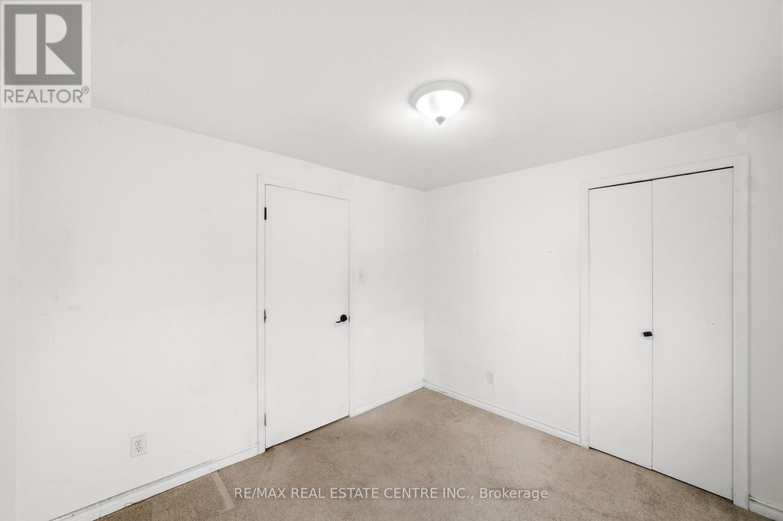 #10 76 BORDEN PARKWAY - 18