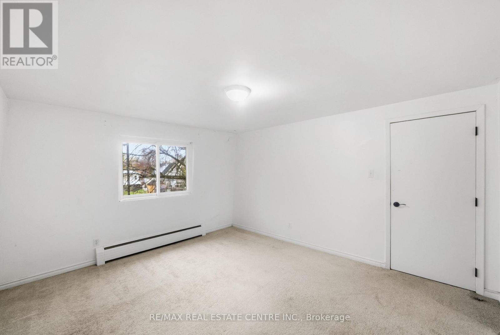 #10 76 BORDEN PARKWAY - 13