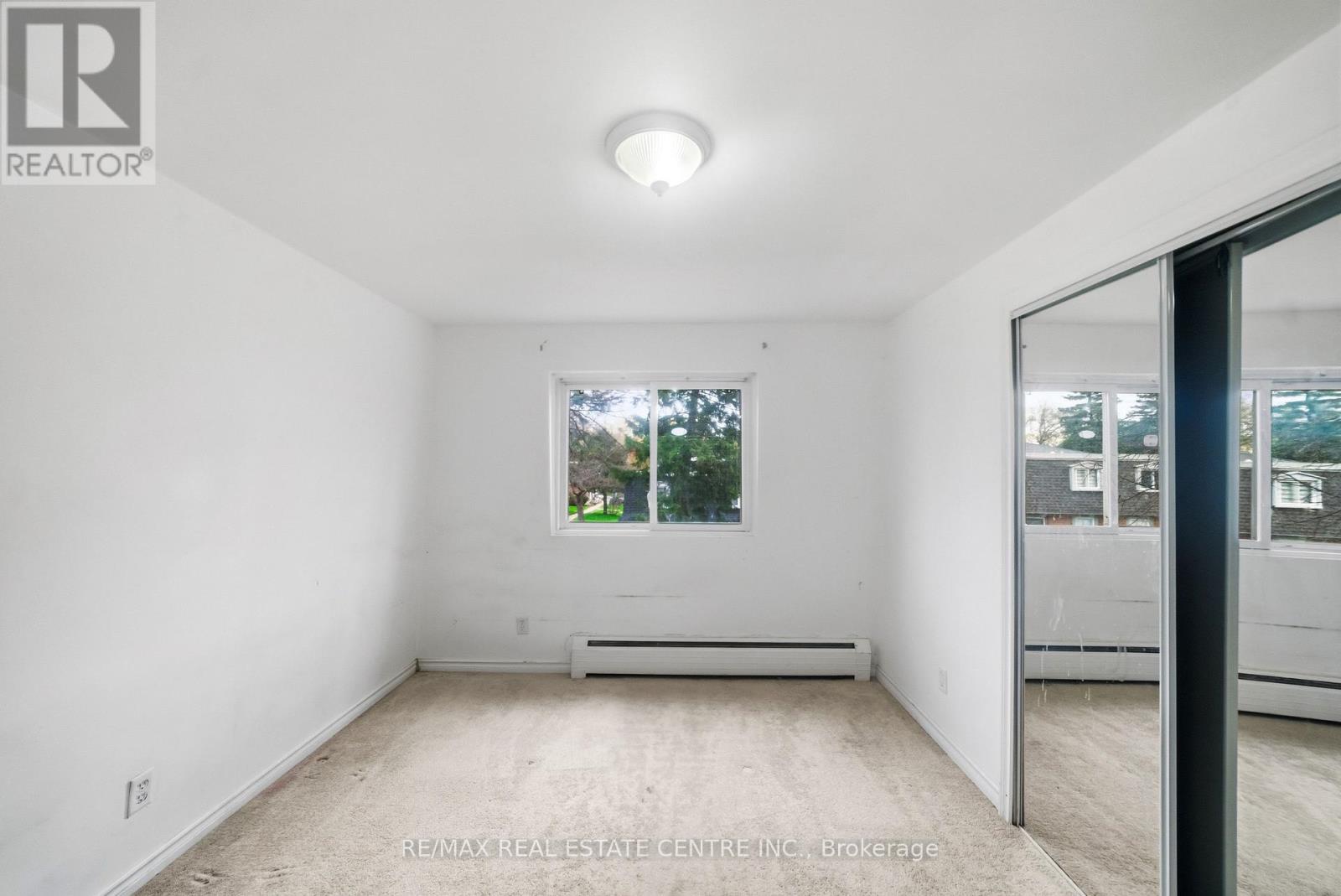 #10 76 BORDEN PARKWAY - 10