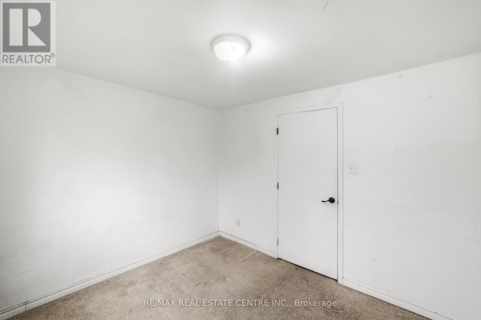 #10 76 BORDEN PARKWAY - 14