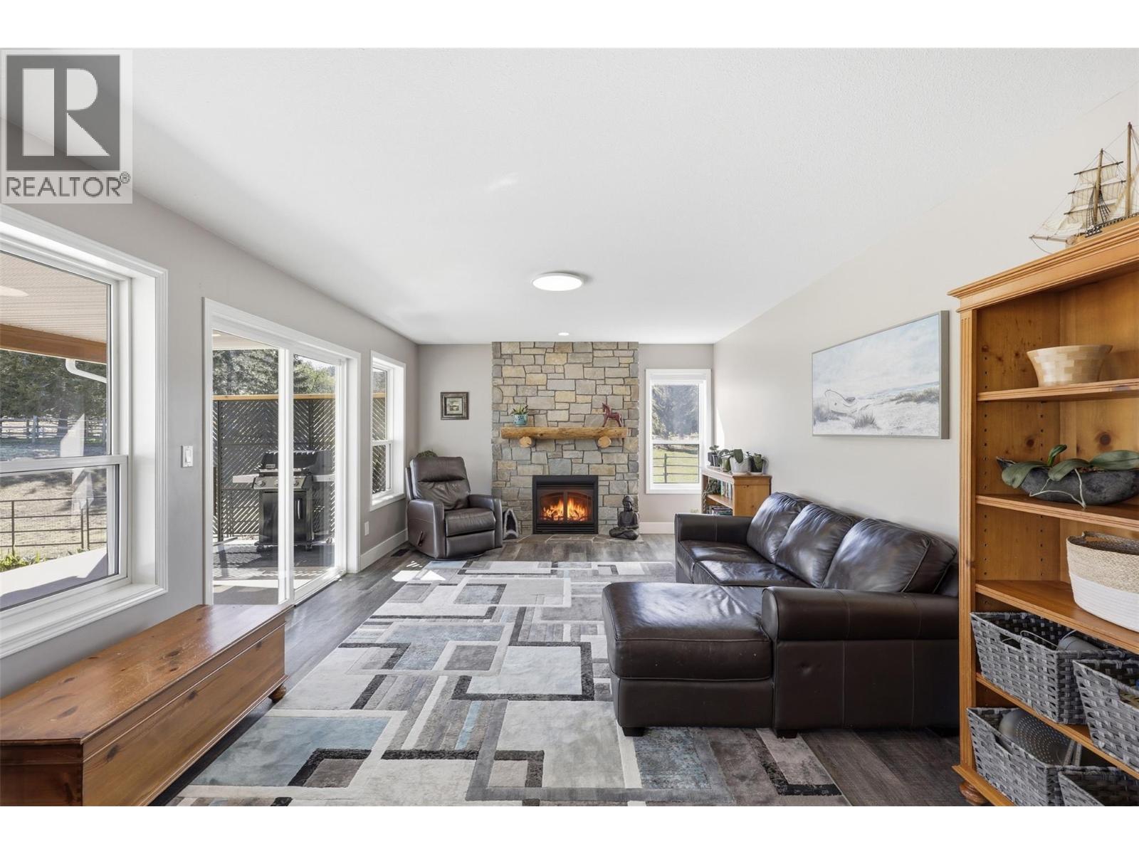 7877 BARNHARTVALE Road, Kamloops