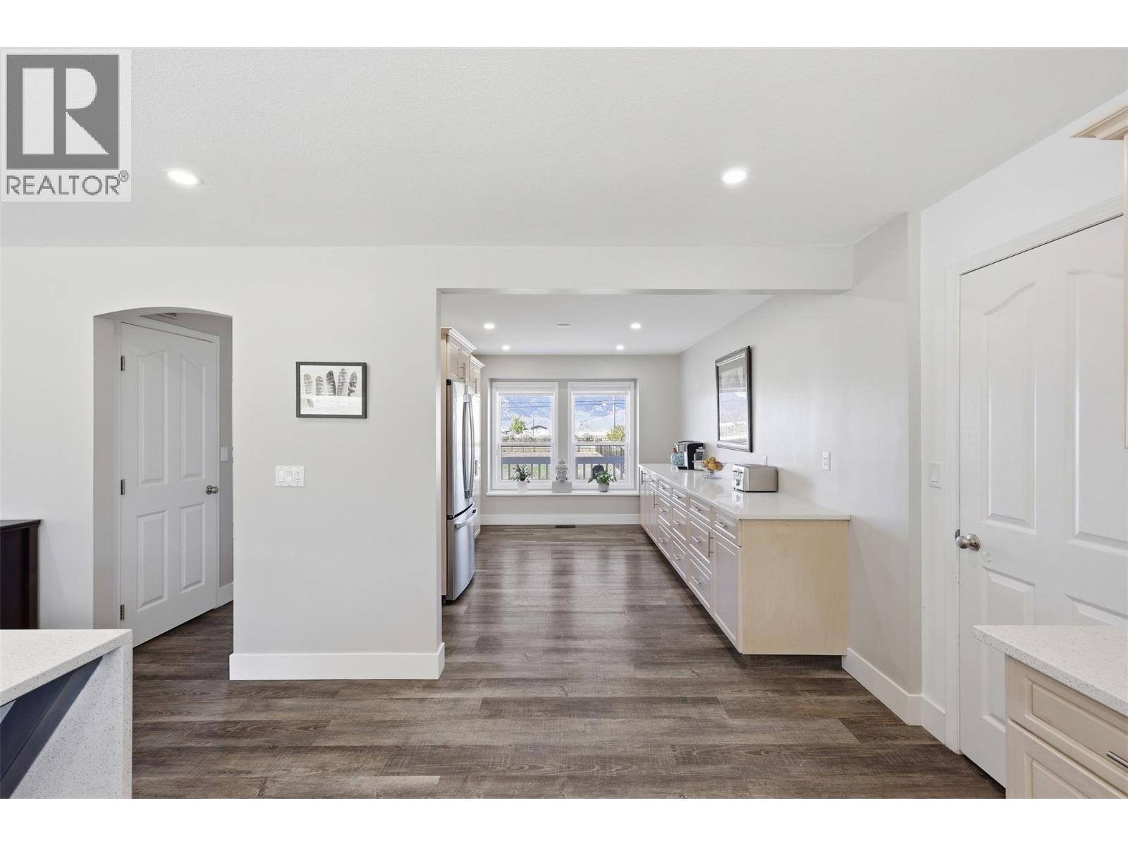 7877 BARNHARTVALE Road - 20