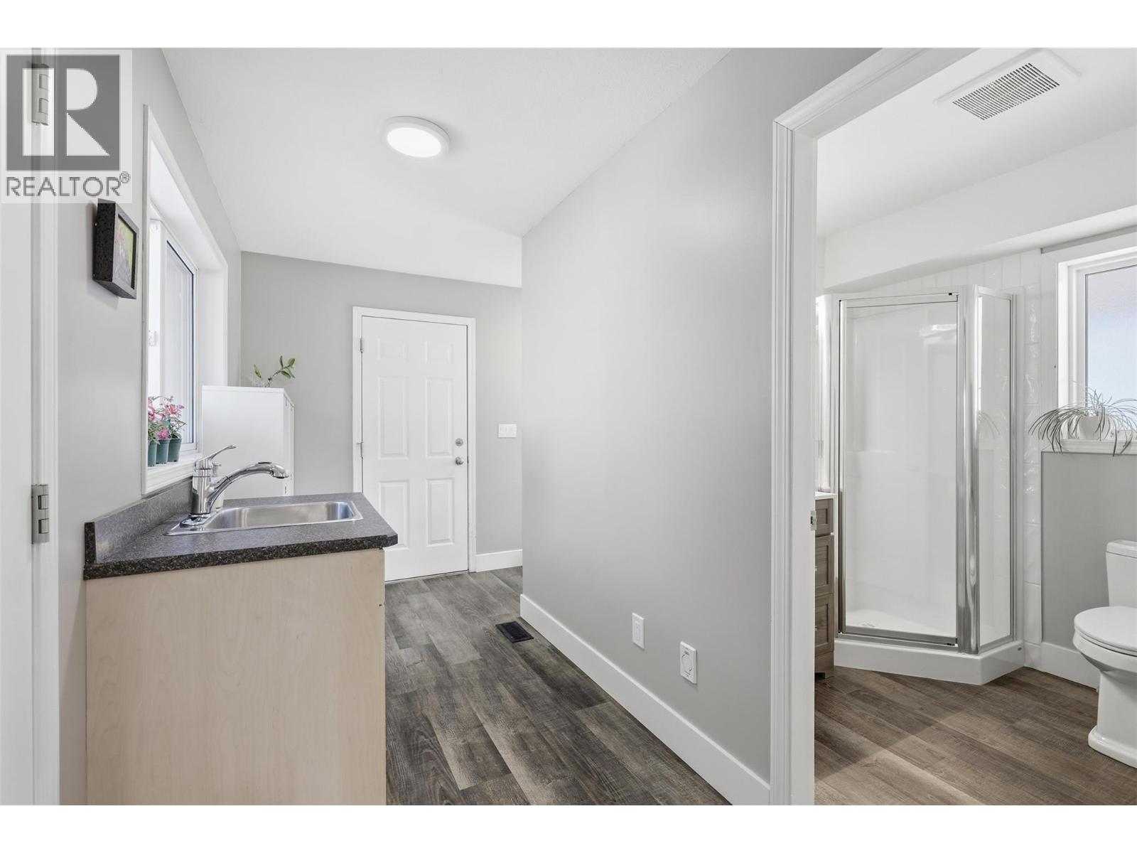 7877 BARNHARTVALE Road - 23