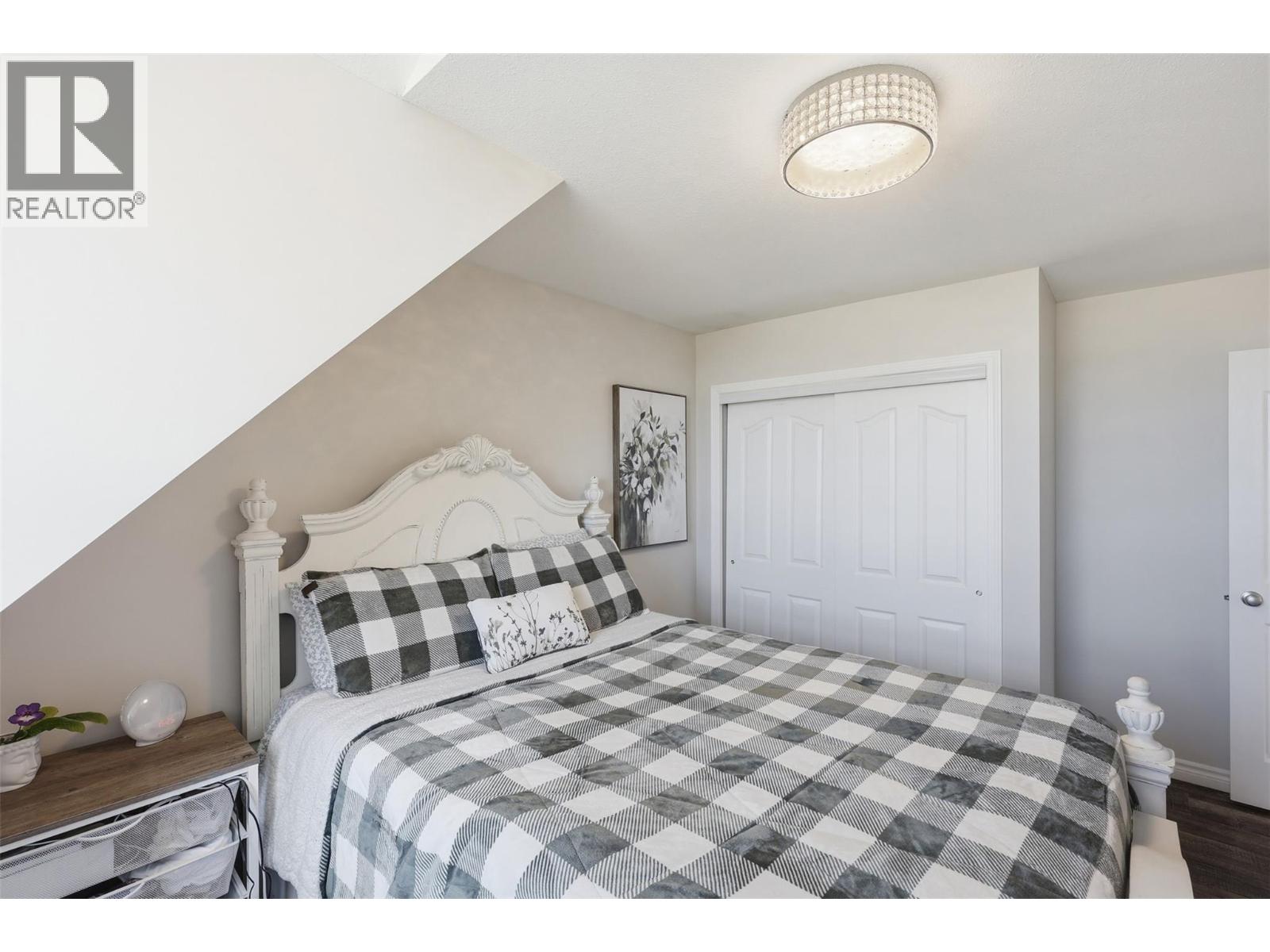 7877 BARNHARTVALE Road - 28