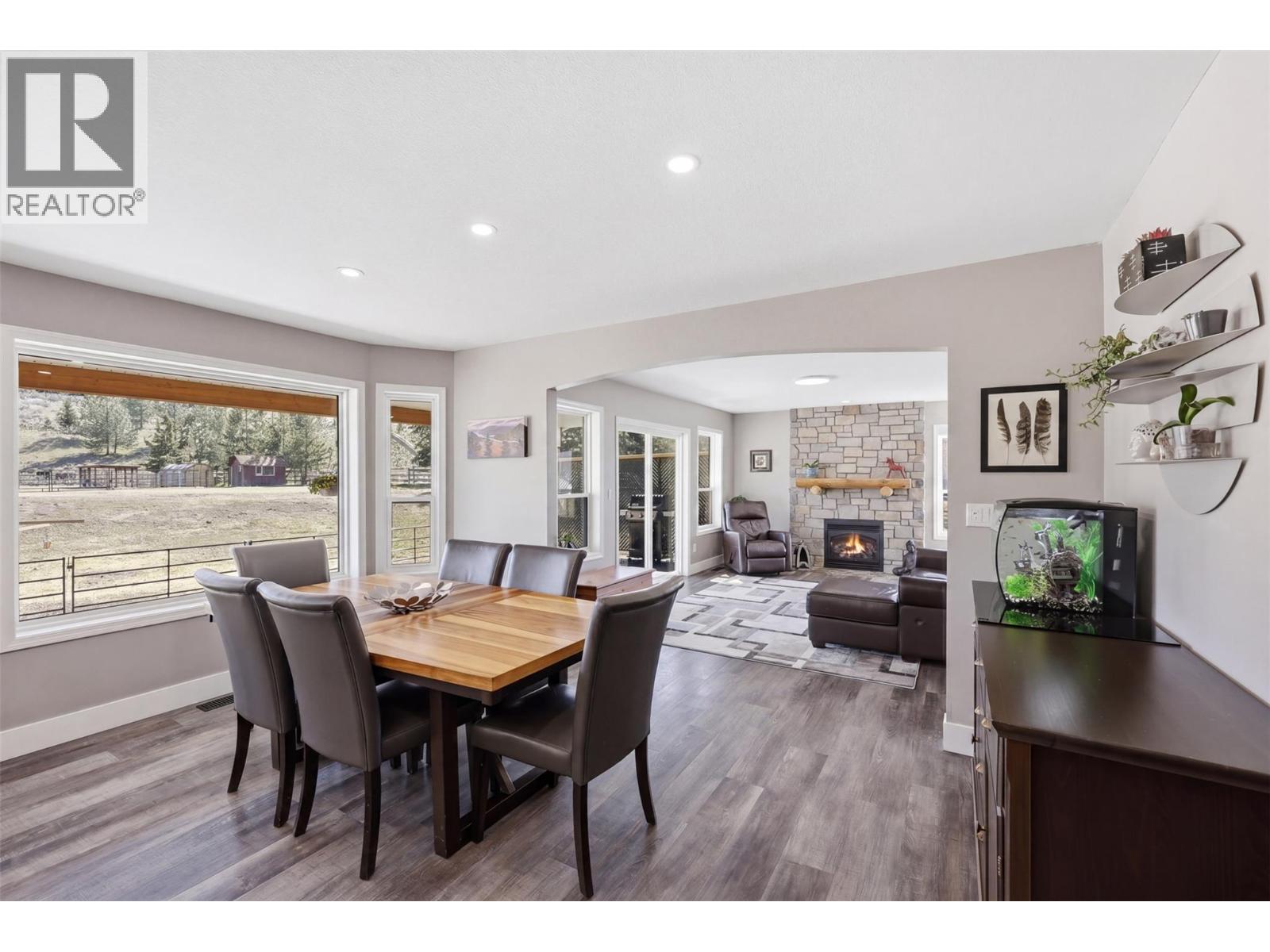 7877 BARNHARTVALE Road - 14