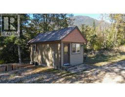 6142 Highway 3a Highway, Nelson, BC V1L6P5 Photo 33