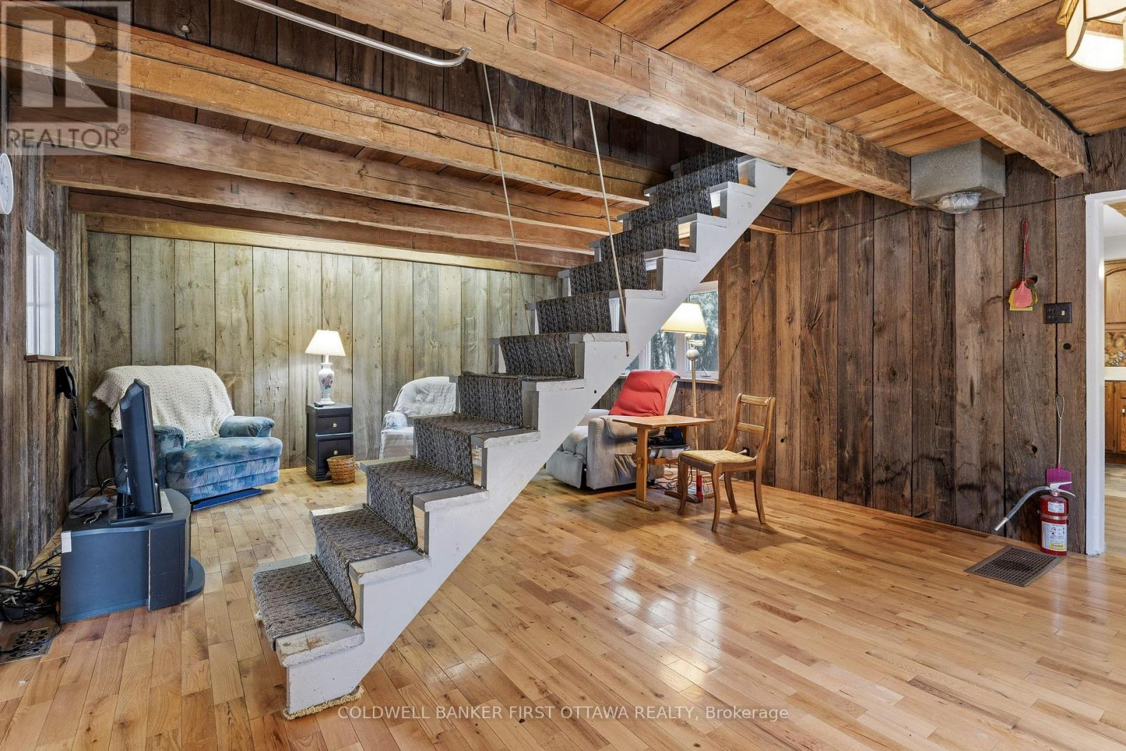 411 COUNTY RD 7 - 12
