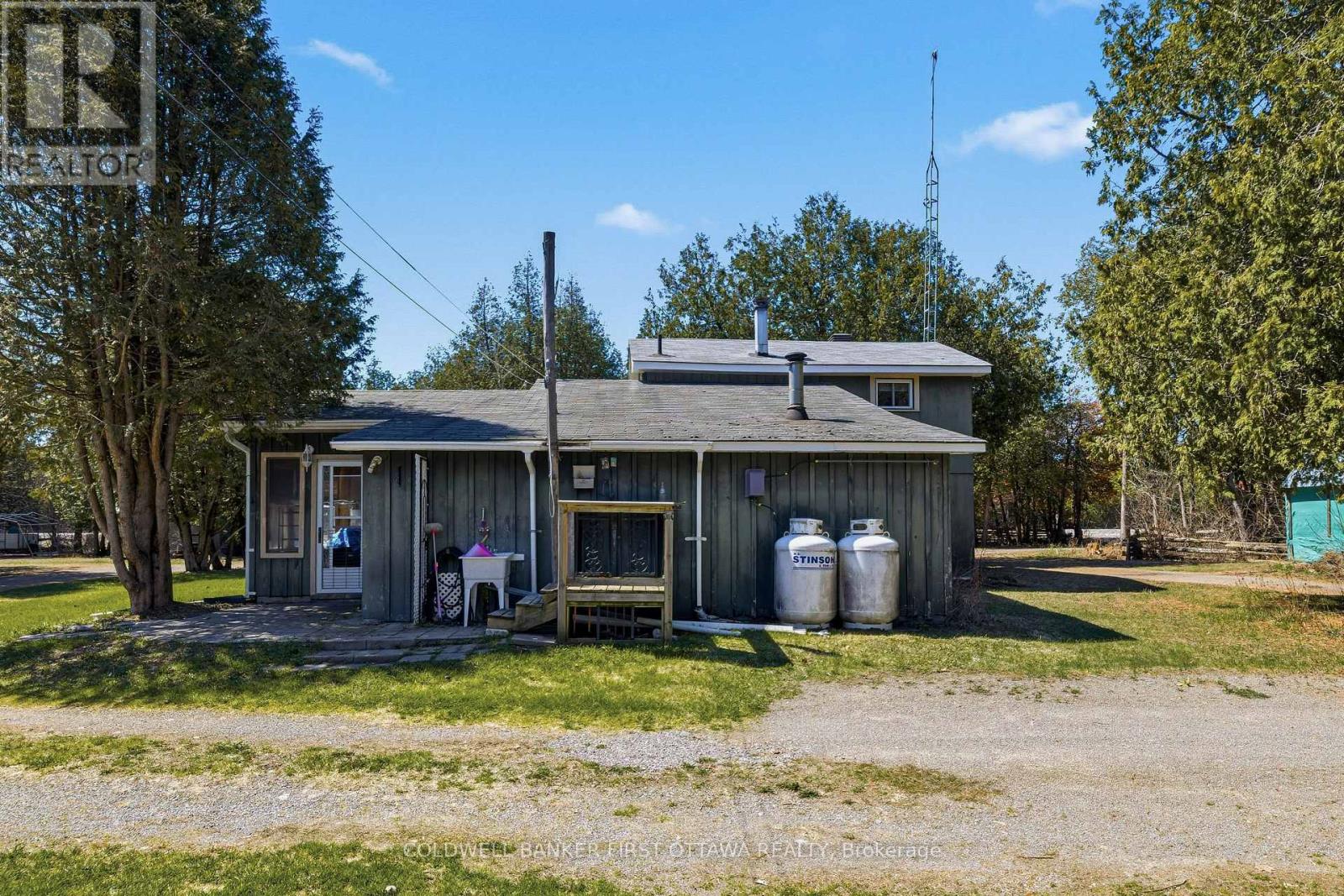 411 COUNTY RD 7 - 27