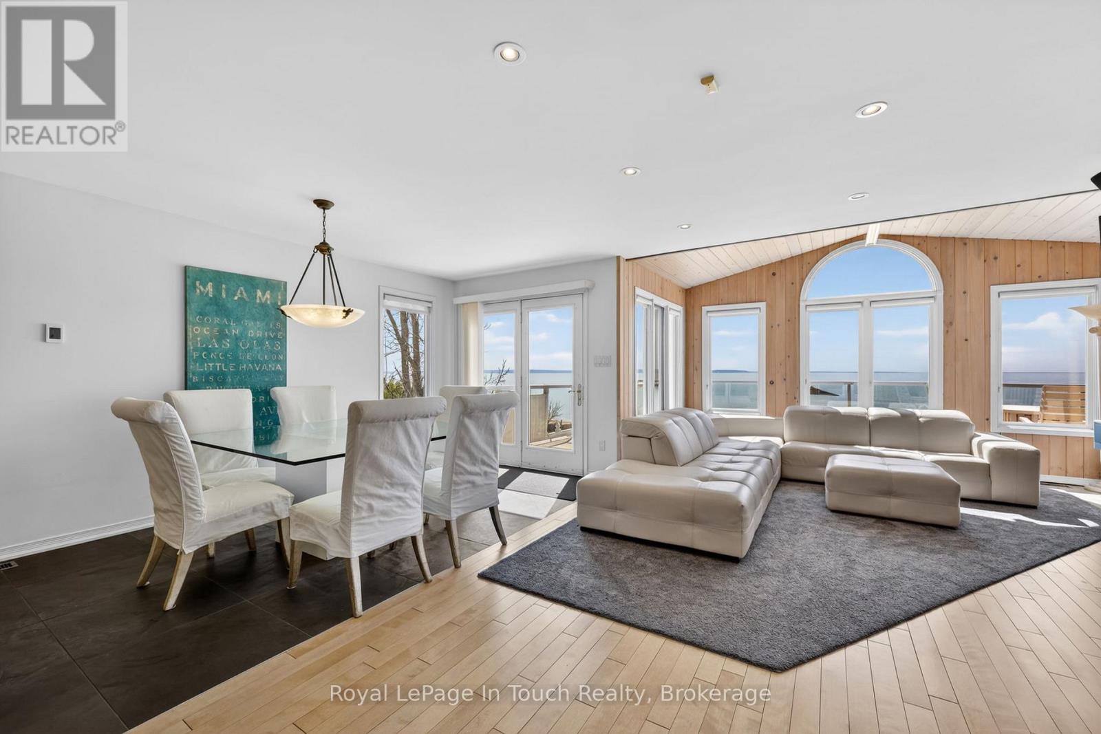 32 TINY BEACHES ROAD S - 10