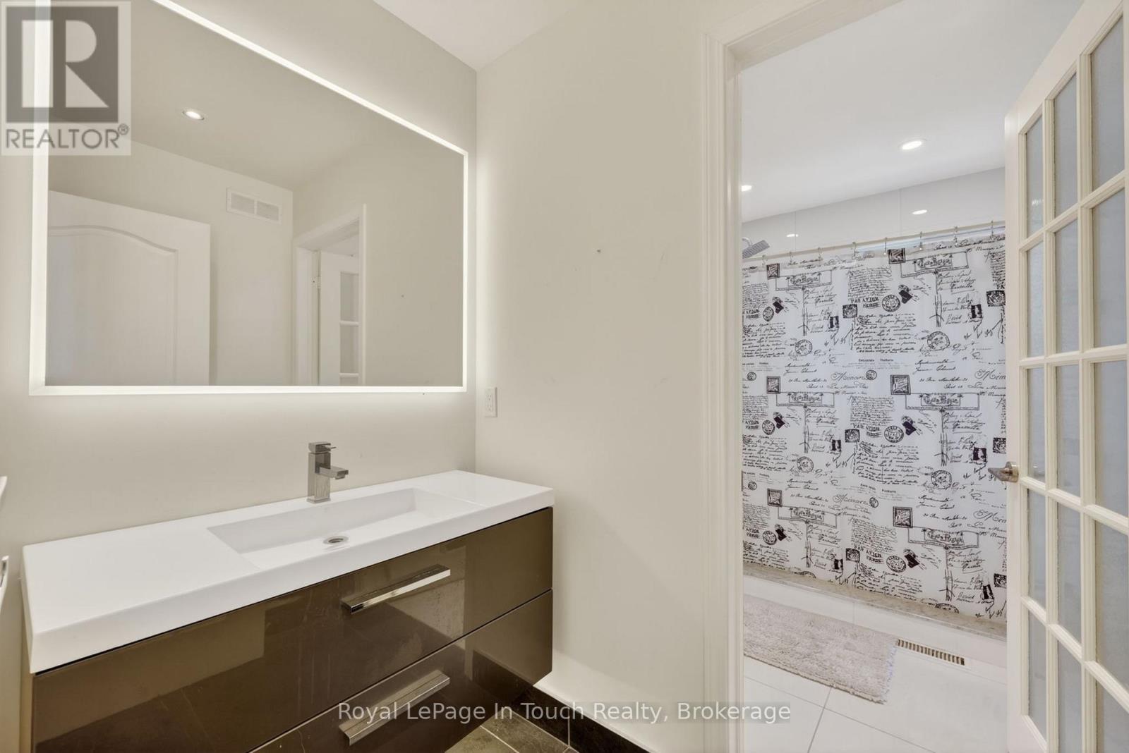 32 TINY BEACHES ROAD S - 14