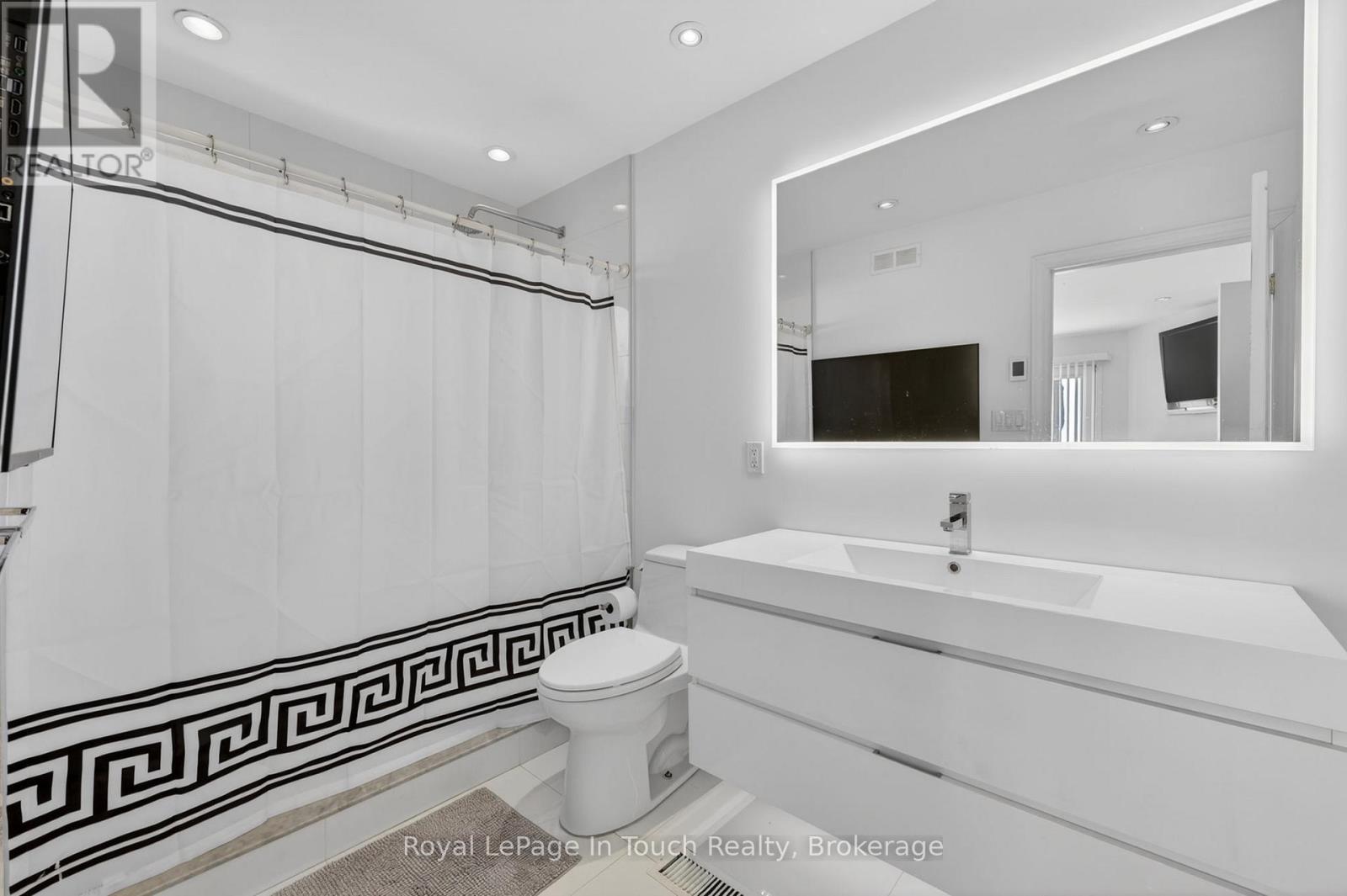 32 TINY BEACHES ROAD S - 16
