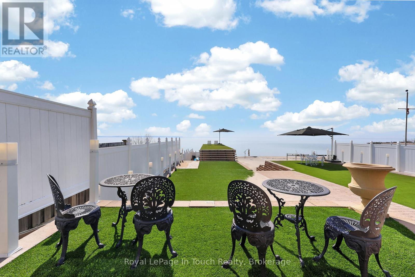 32 TINY BEACHES ROAD S - 28