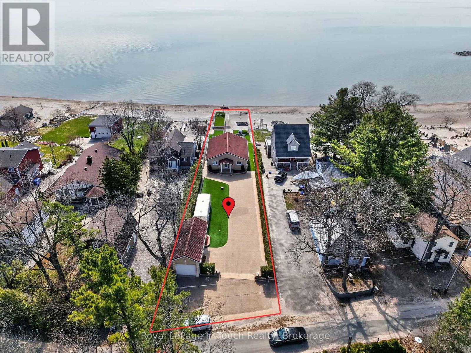 32 TINY BEACHES ROAD S - Image 3