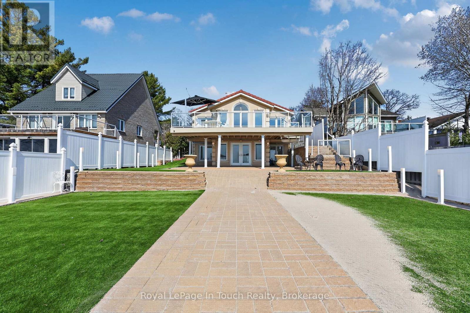 32 TINY BEACHES ROAD S - 39