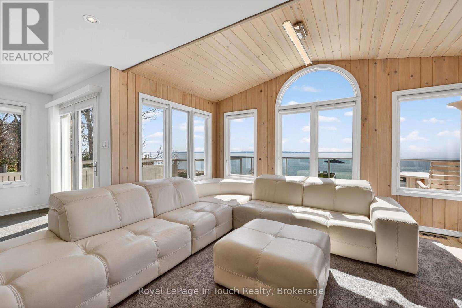 32 TINY BEACHES ROAD S - 8