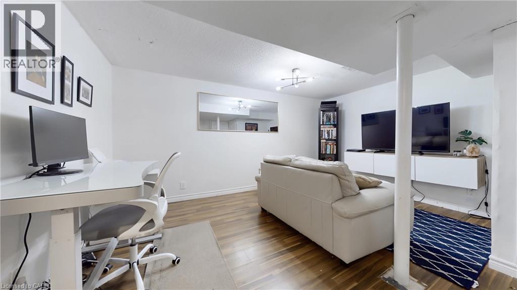 52 ADELAIDE Street Unit# 32, Barrie, Ontario, L4N3T5 — Photo 11