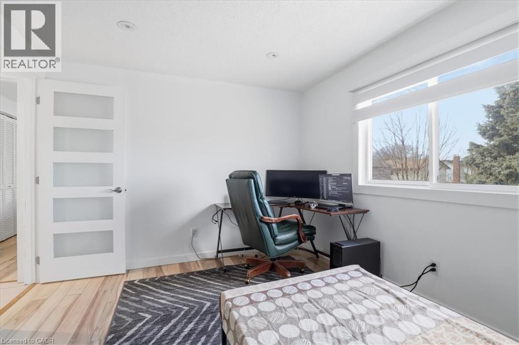 9 HOLM Street - 21