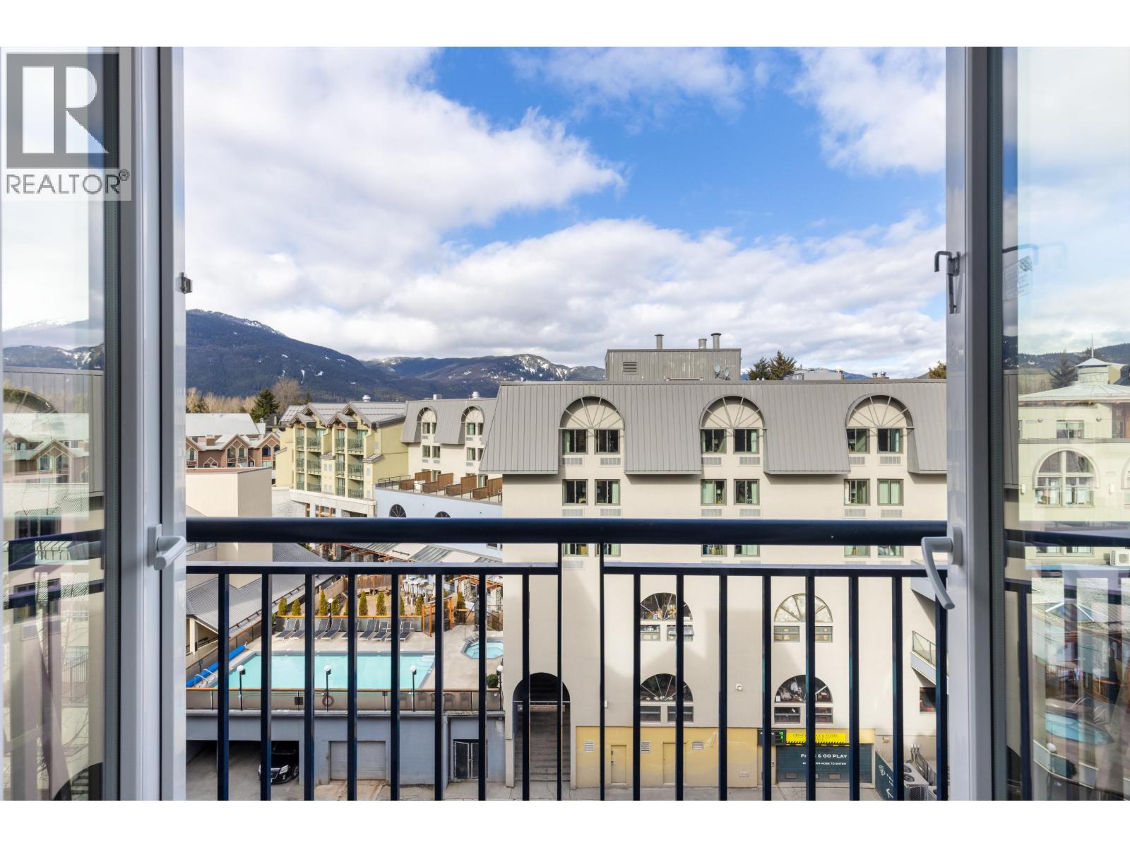 613 4050 WHISTLER WAY — photo 14