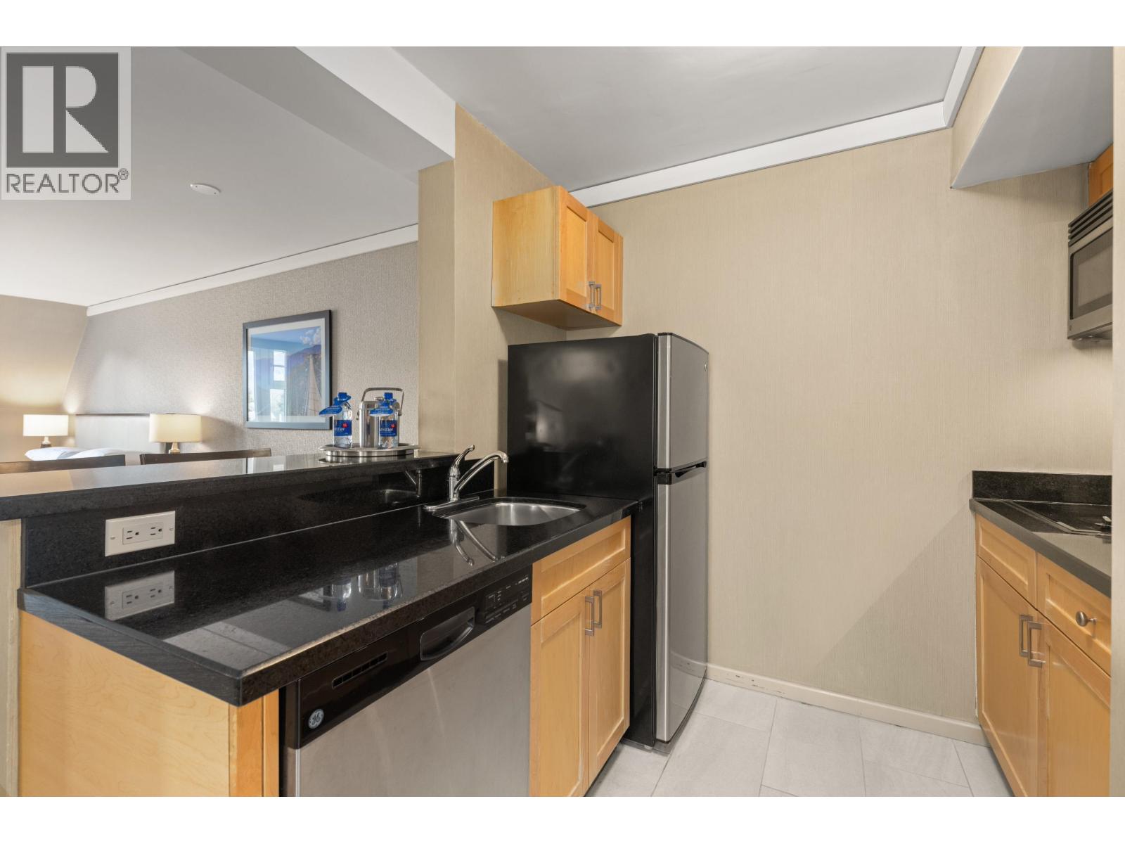 613 4050 WHISTLER WAY — photo 9