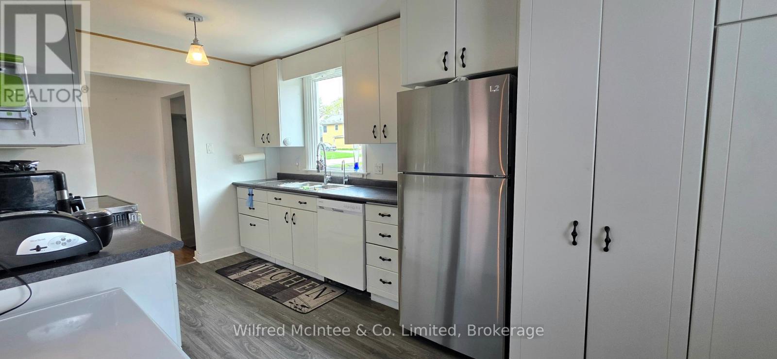 10 QUEBEC ROAD — photo 6