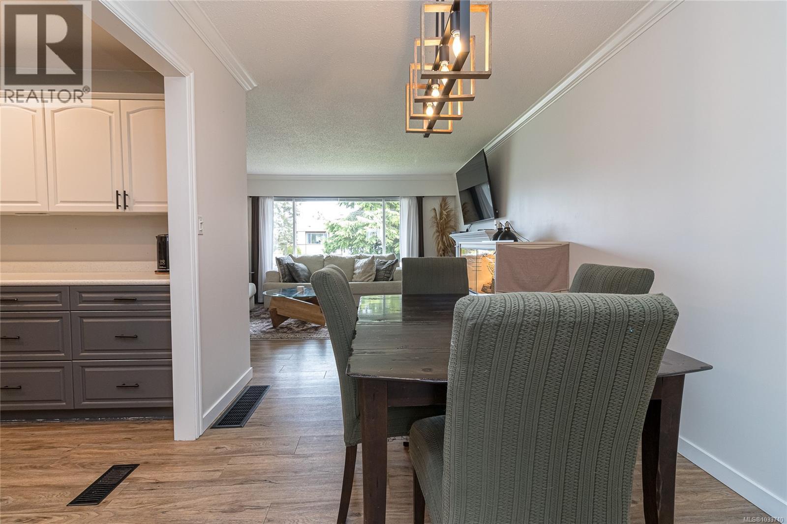  10328 Bowerbank Road, Sidney