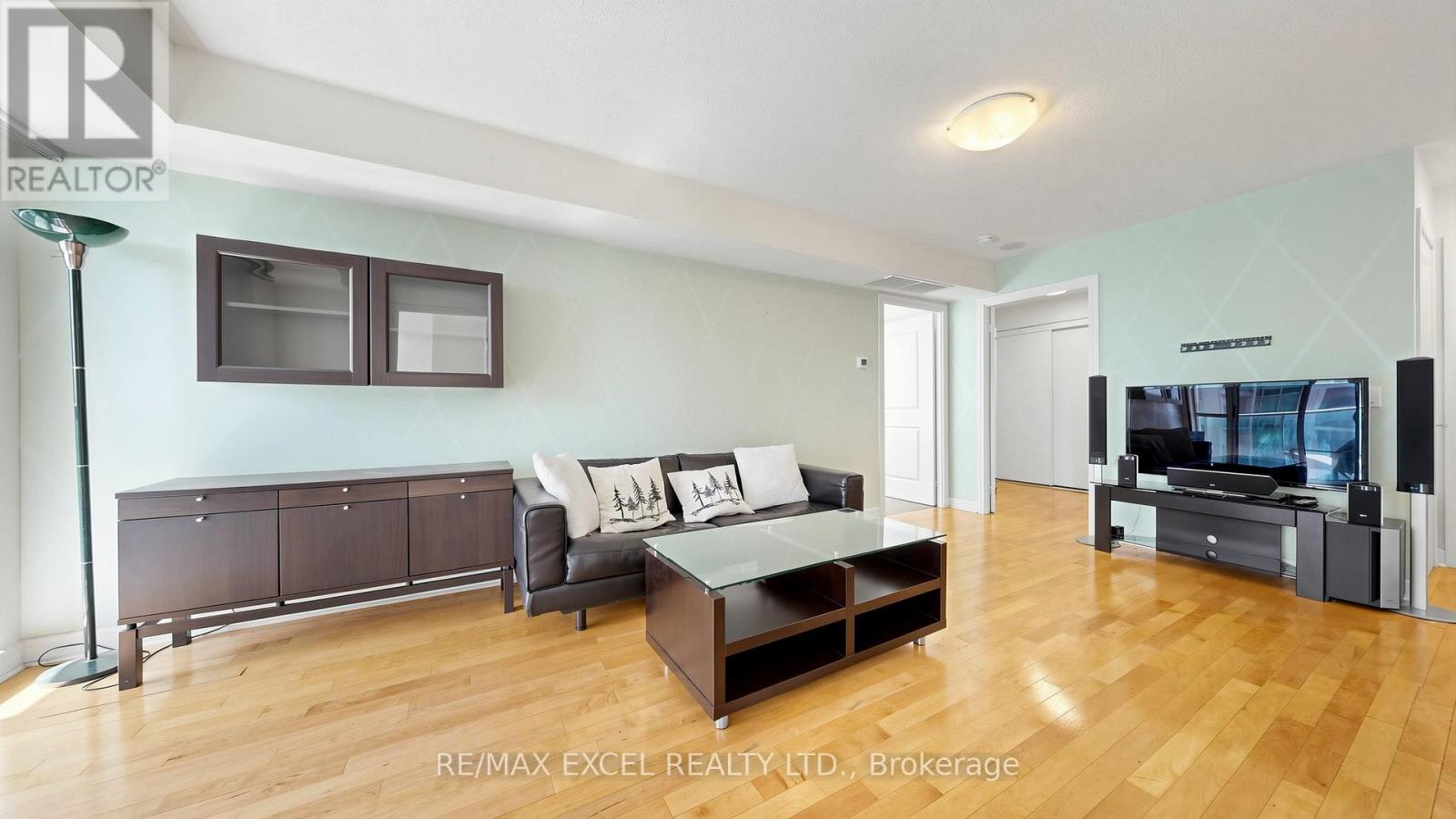 #916 35 BALES AVENUE - 19