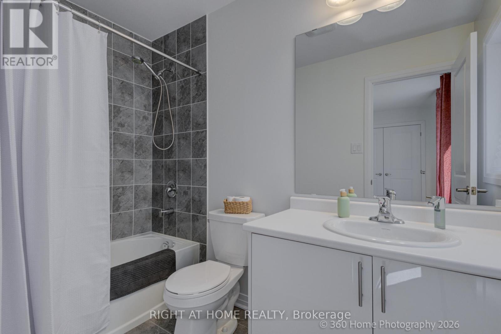 1302 BRODERICK STREET - 28