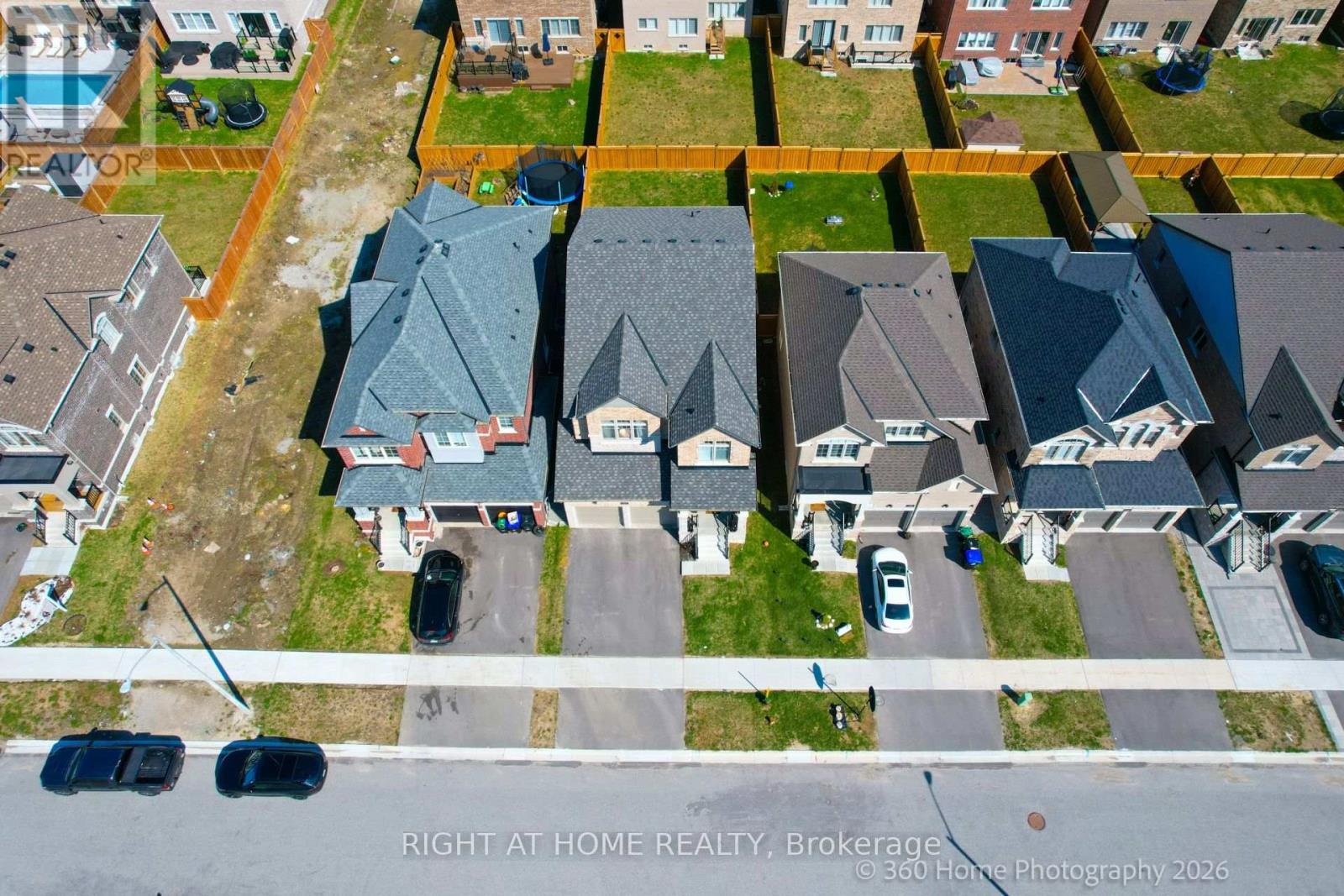 1302 BRODERICK STREET - 33