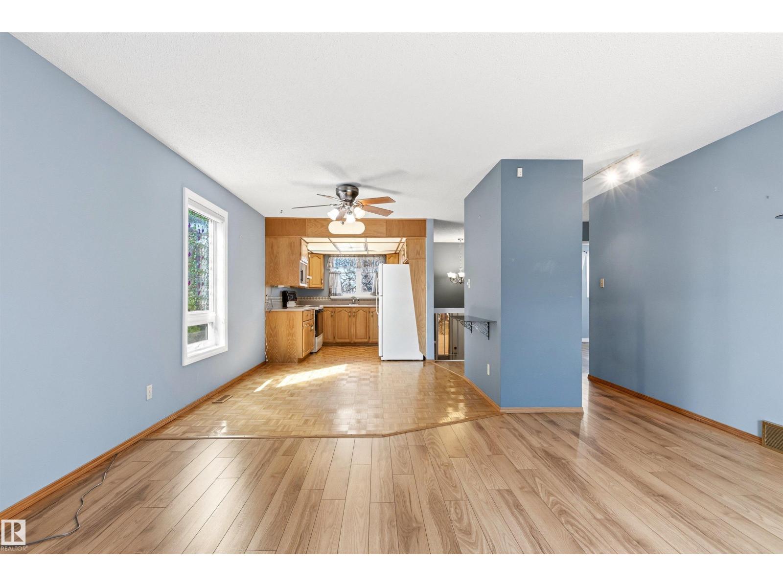 106 WESTGLEN CR - 9