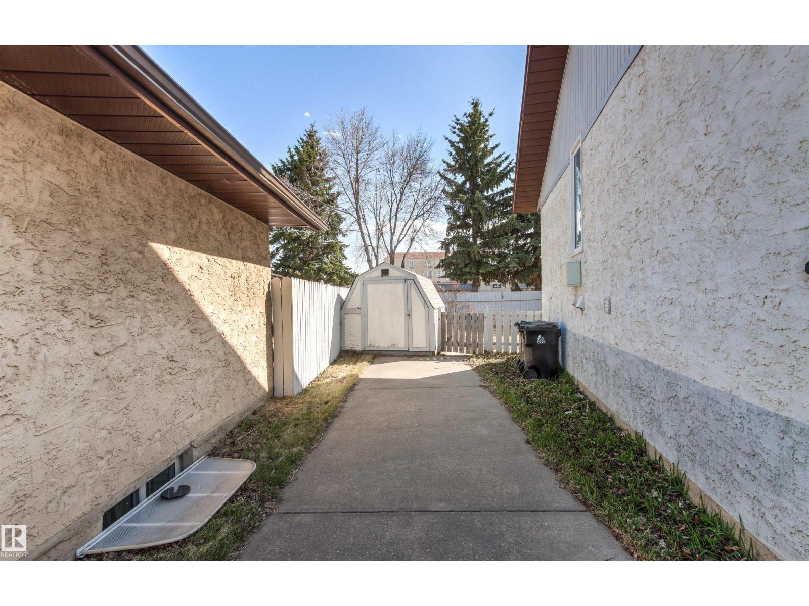 106 WESTGLEN CR - 42