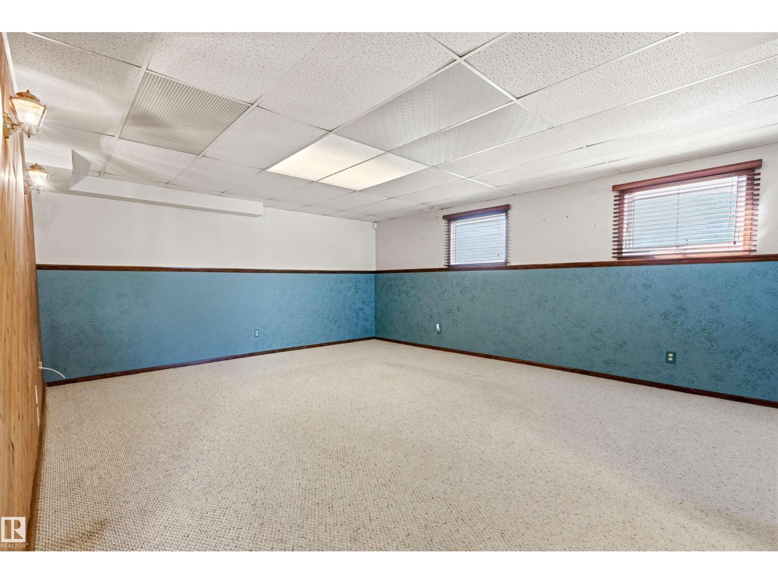 106 WESTGLEN CR - 30