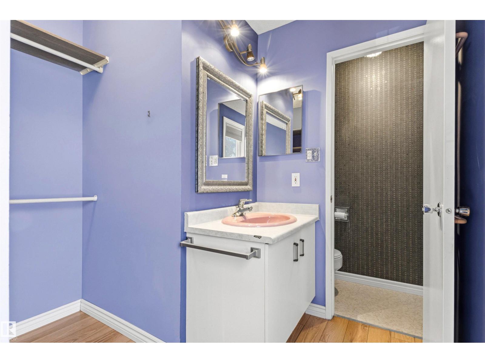 106 WESTGLEN CR - 24
