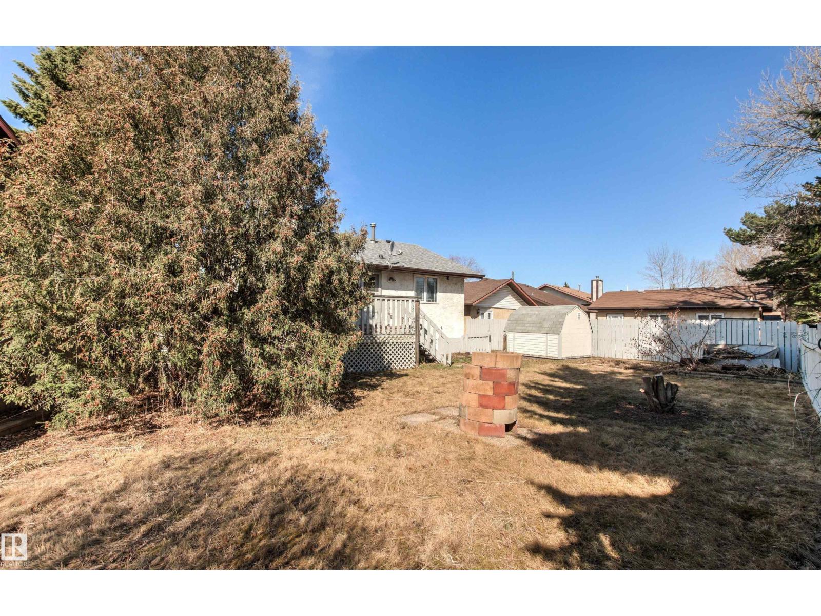 106 WESTGLEN CR - 44