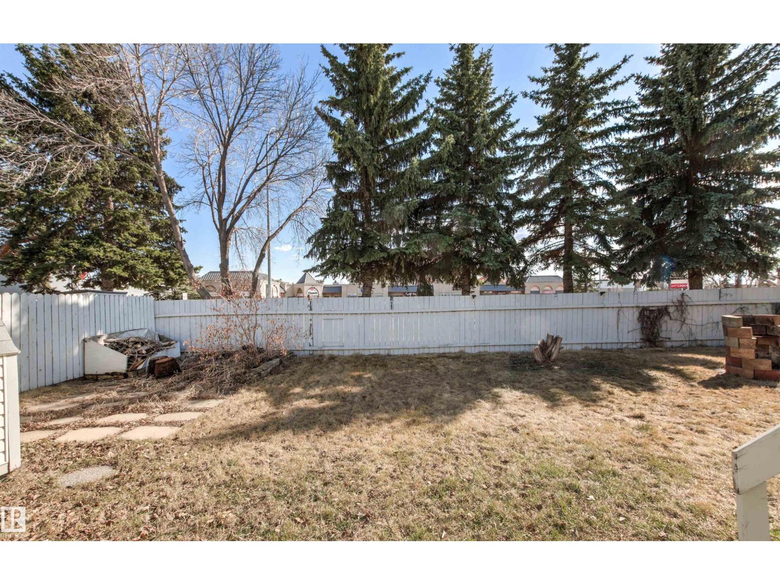 106 WESTGLEN CR - 40