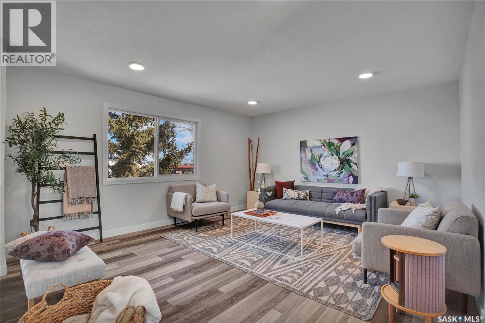 3339 Fairlight DRIVE - Image 3