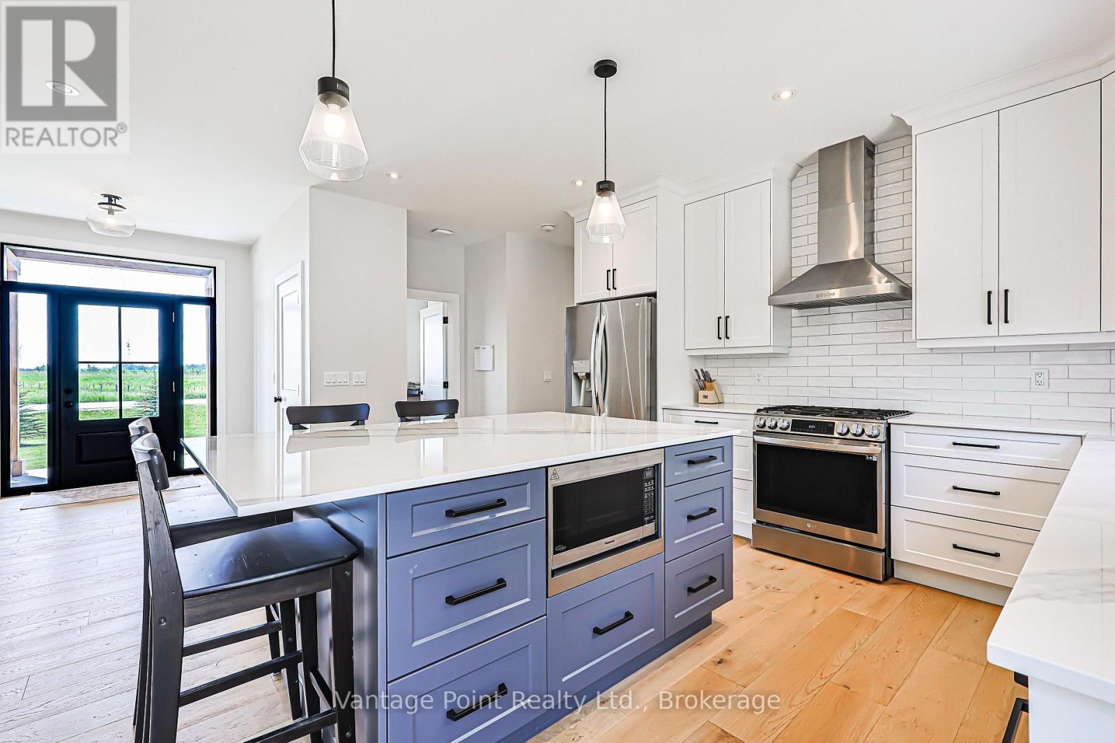 249311 GREY 9 ROAD - 21