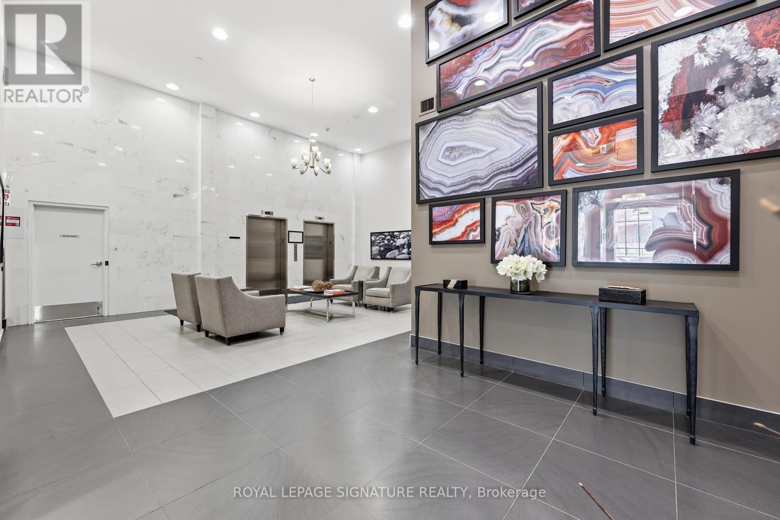 #610 150 WELLINGTON STREET E - 29
