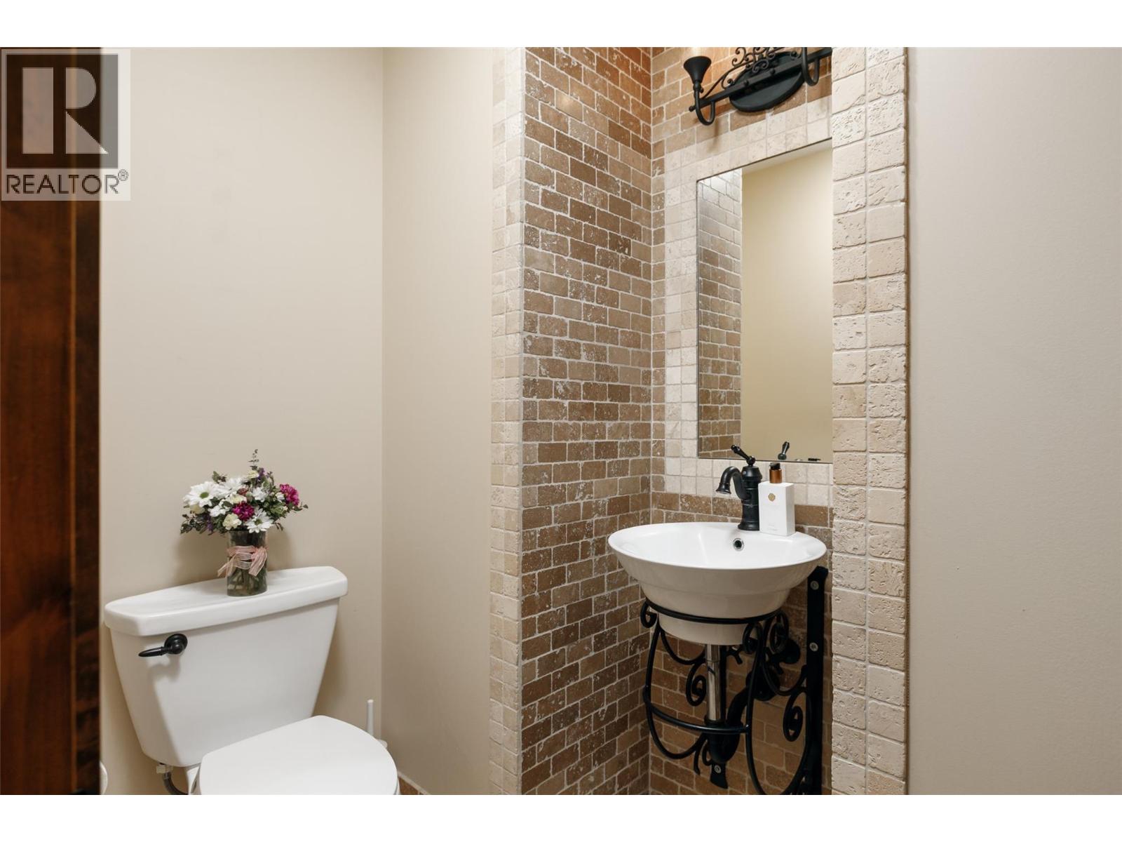 4326- 4330 Bedford Lane - 67