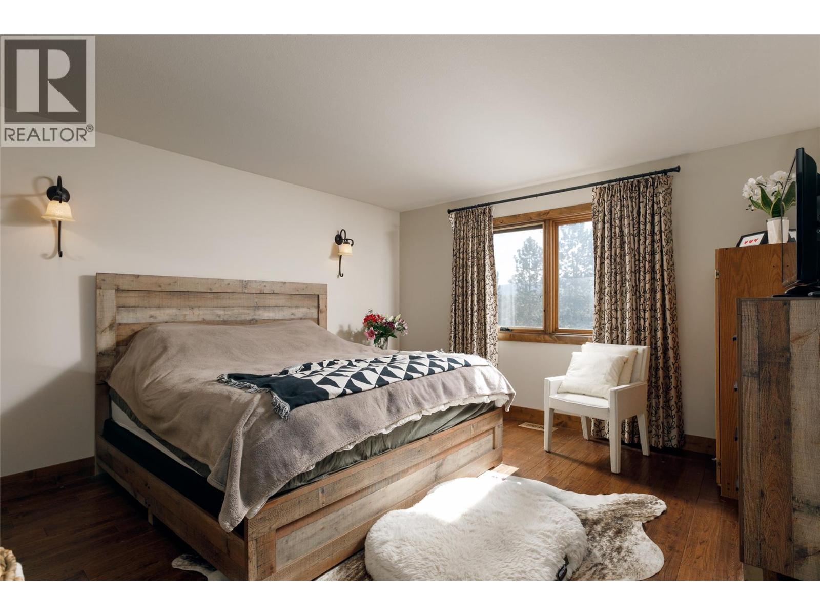 4326- 4330 Bedford Lane - 68