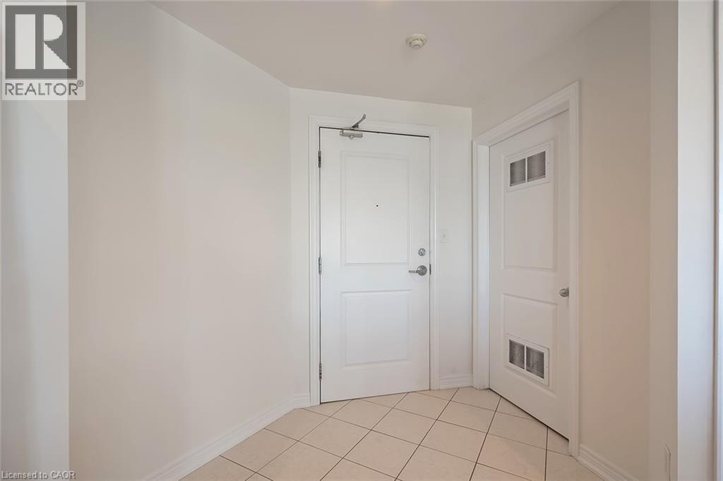 396 PLAINS Road E Unit# 503, Burlington, Ontario, L7T2C8 — Photo 5