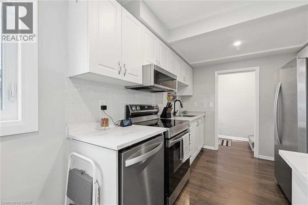 46 MAYFLOWER Avenue - 18