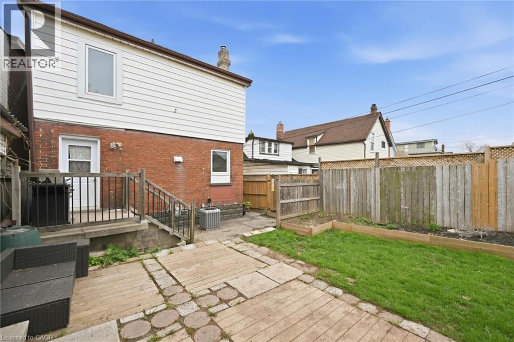 46 MAYFLOWER Avenue - 41