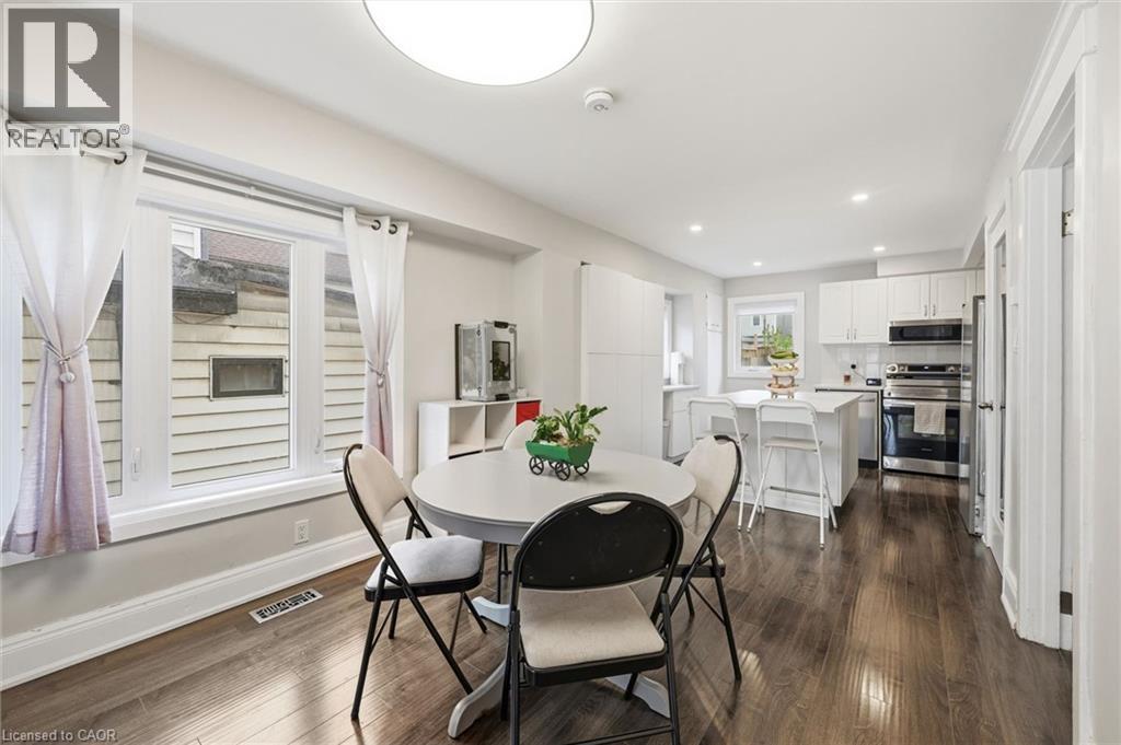 46 MAYFLOWER Avenue - 7