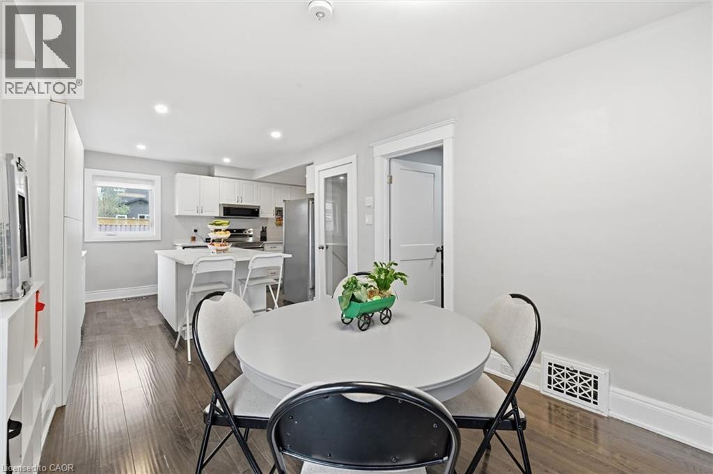 46 MAYFLOWER Avenue - 8