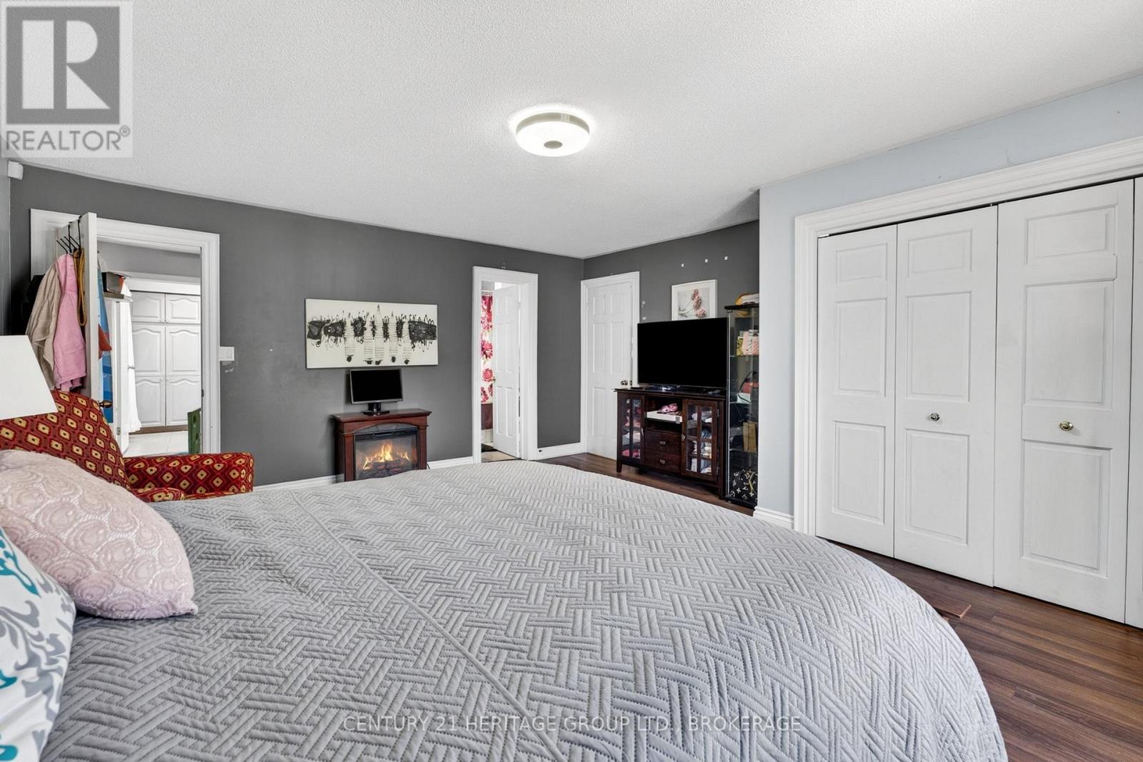 3 KEATES PLACE - 16
