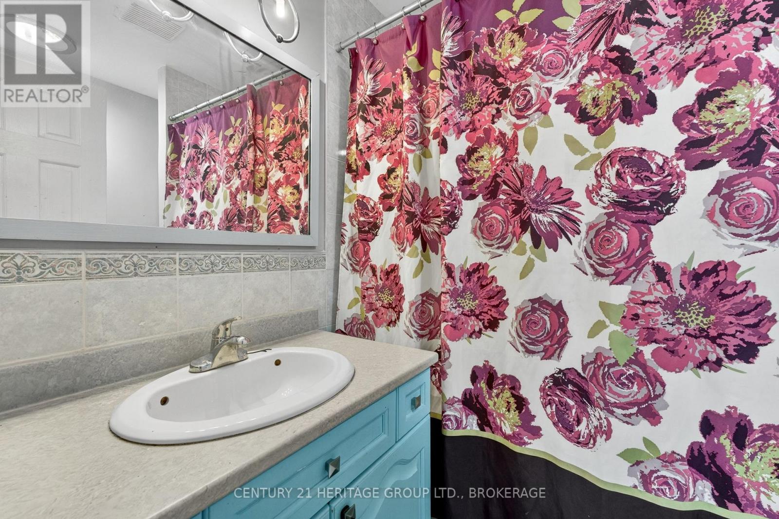 3 KEATES PLACE - 17