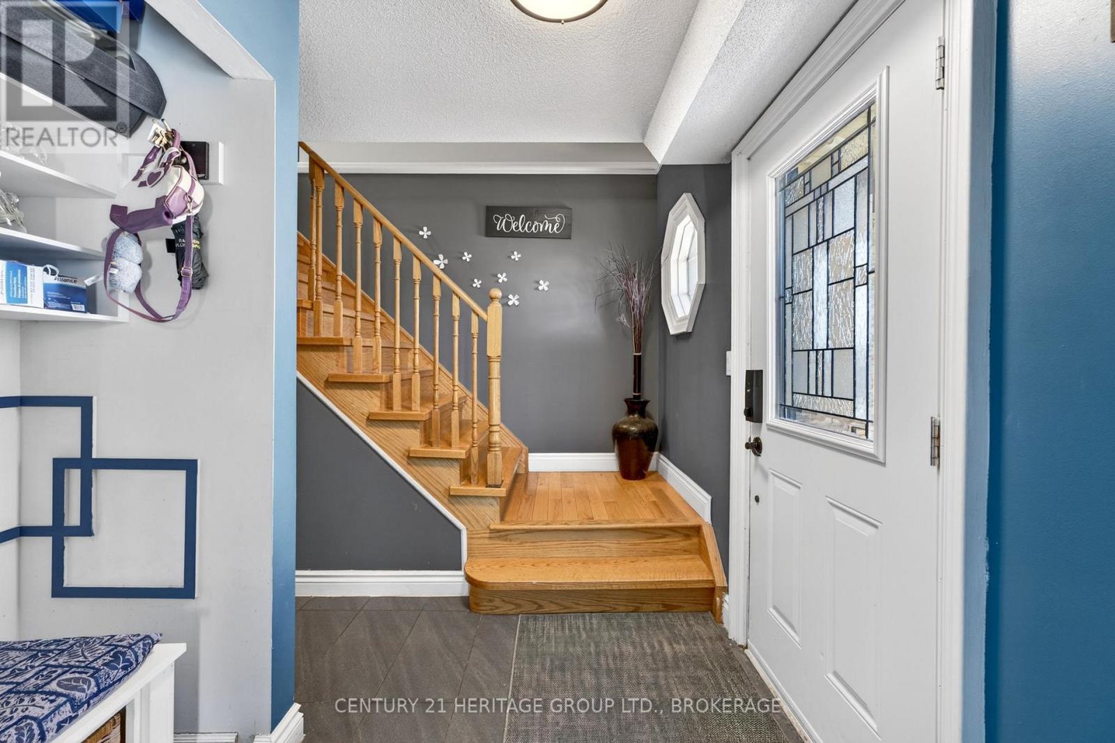 3 KEATES PLACE - 3