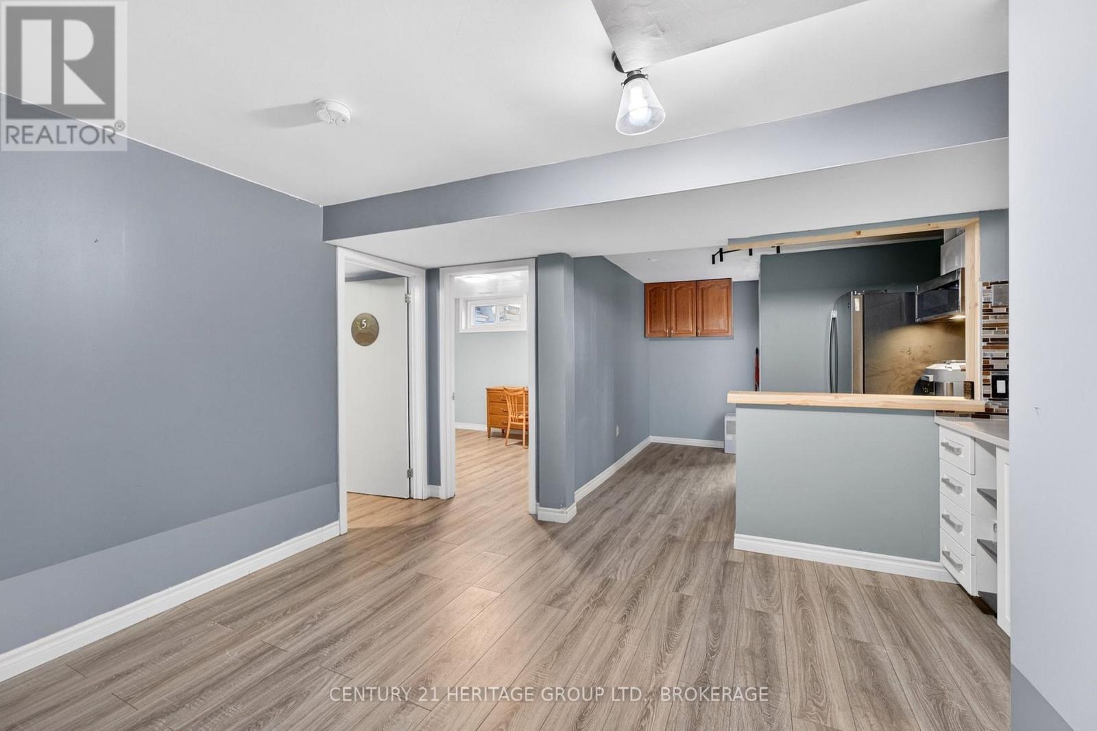 3 KEATES PLACE - 31