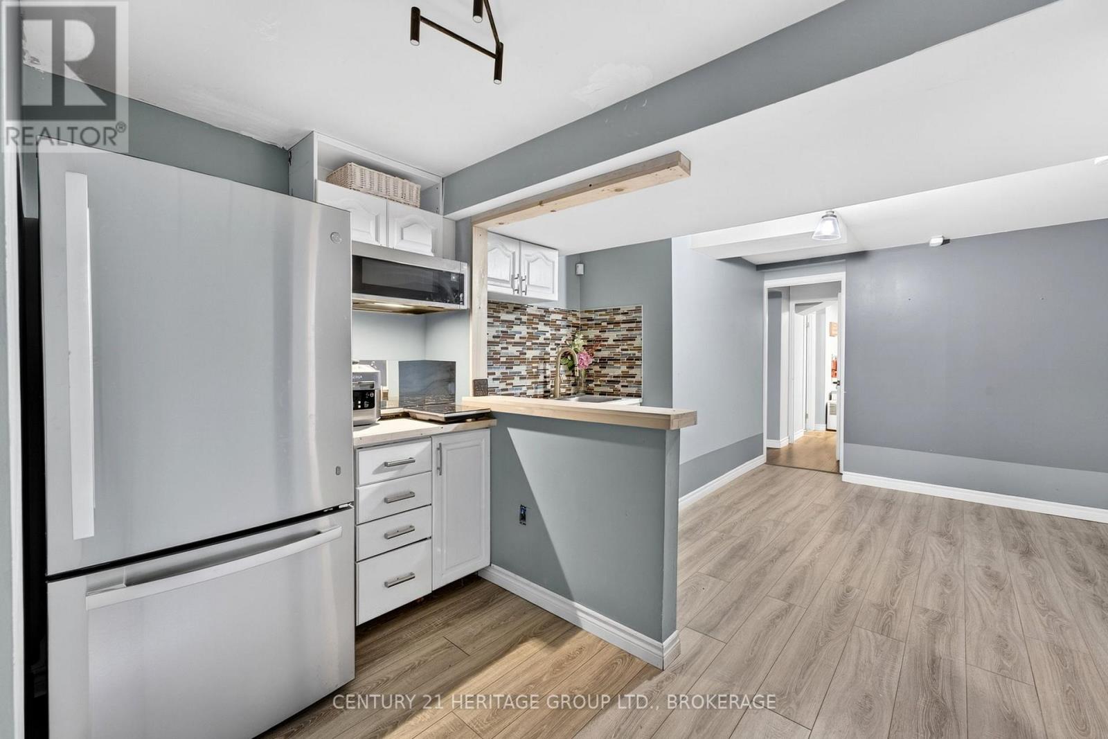 3 KEATES PLACE - 33