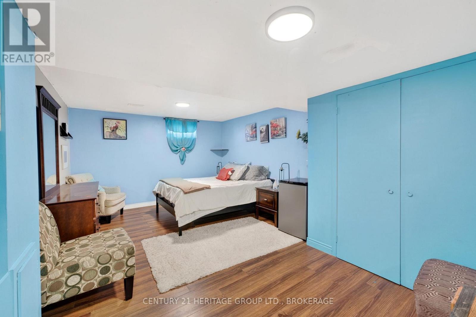 3 KEATES PLACE - 40